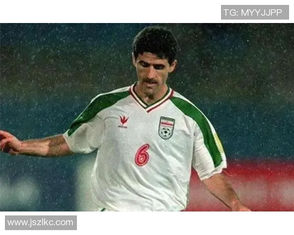 最矮后卫足球明星的传奇故事与职业生涯回顾